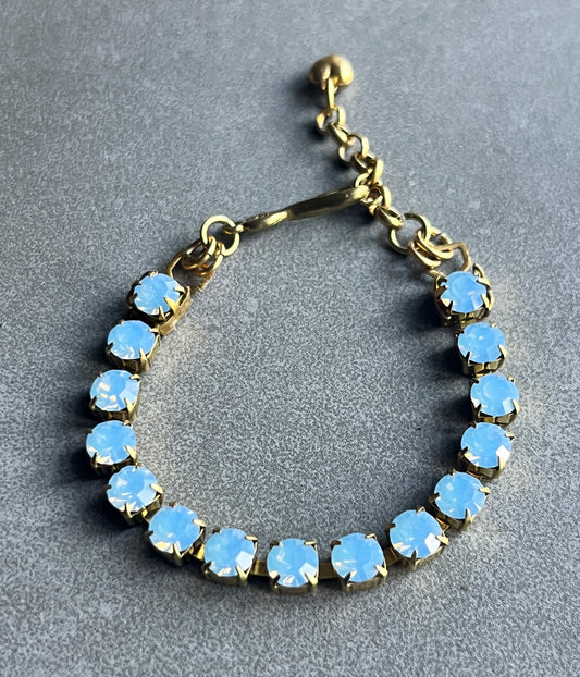 Dreamy Preciosa Blue Opal Crystal Chain Bracelet
